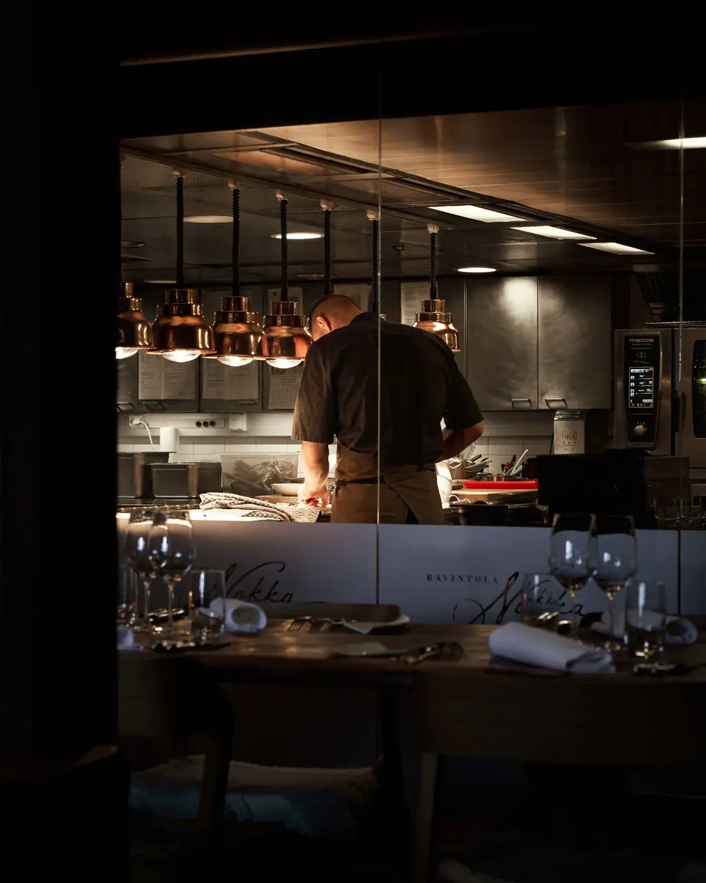 Modern refined dining experience