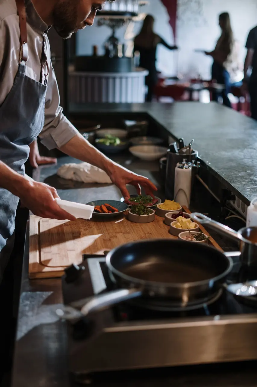 Kitchen Manager David Wu